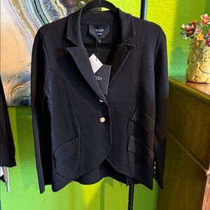 Aleeza Paris Women's Elegant Black Blazer